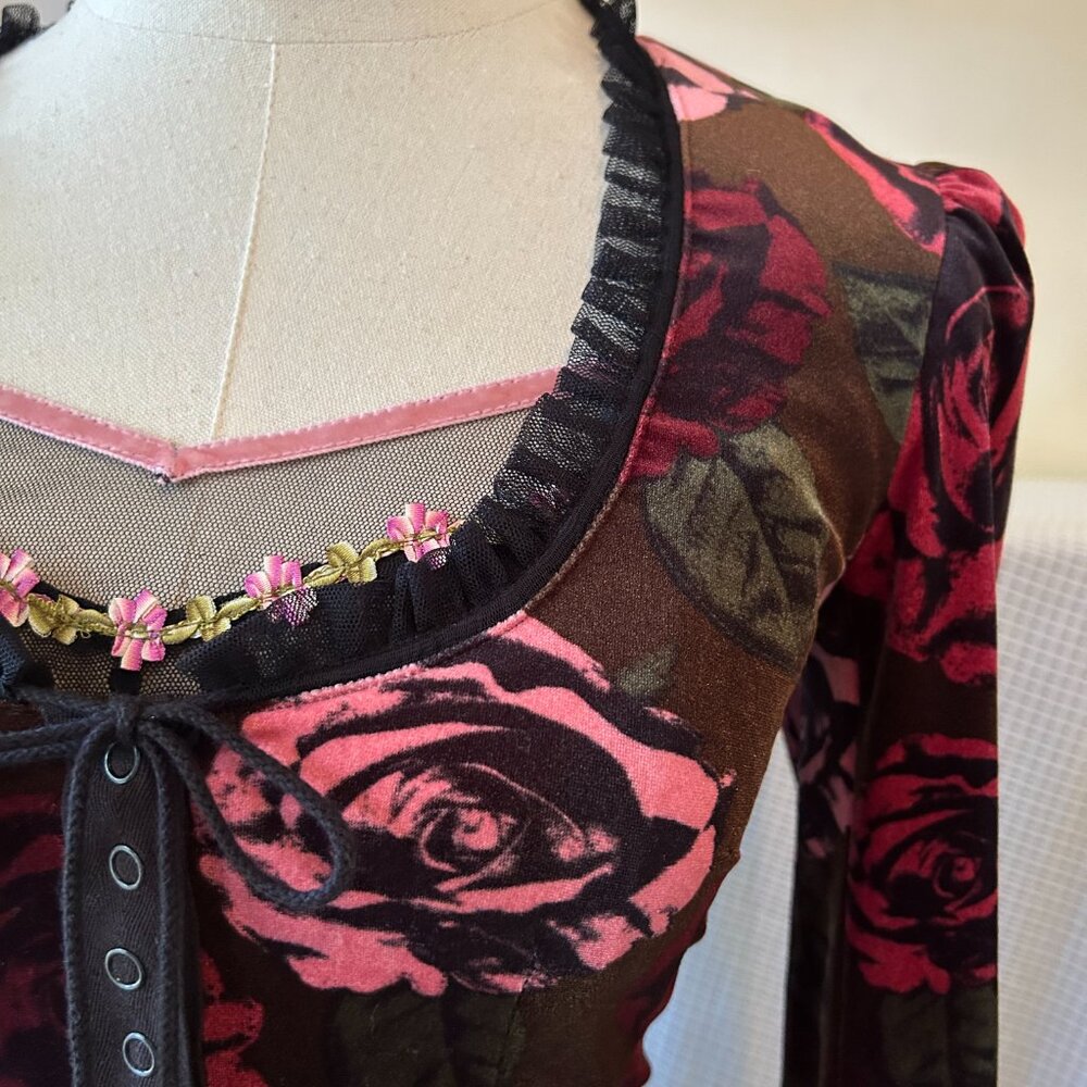 Vintage Y2K Betsey Johnson Velvet Floral Bustle Top - Picture 5 of 15